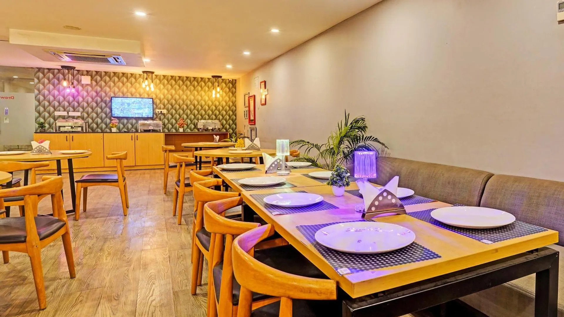 Otel Townhouse Pantao Stays Gurgaon