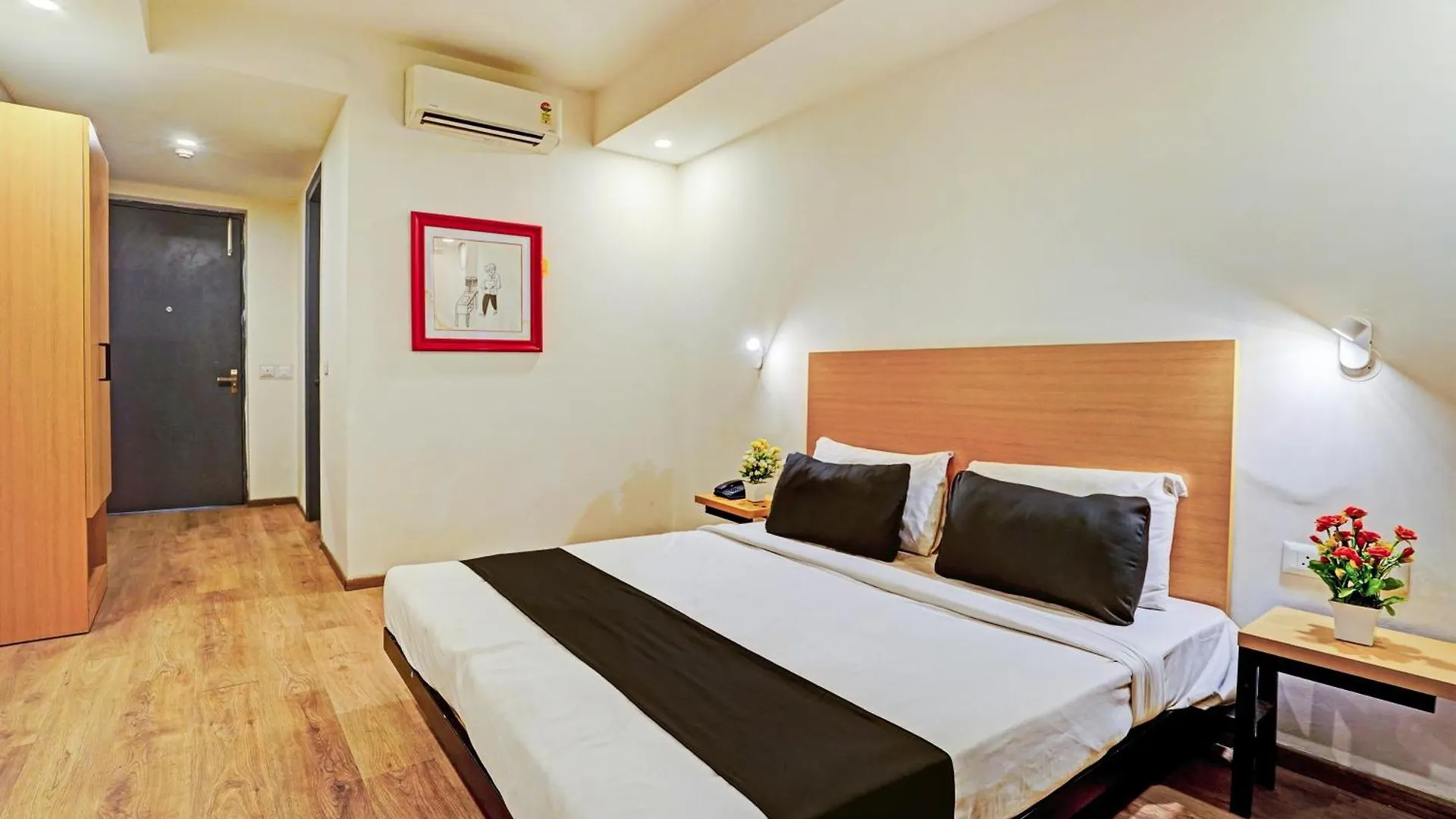 Hotel Townhouse Pantao Stays Gurgaon