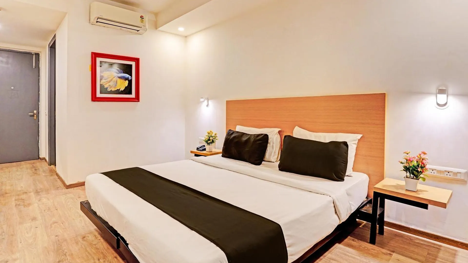 Townhouse Pantao Stays Gurgaon Hotel