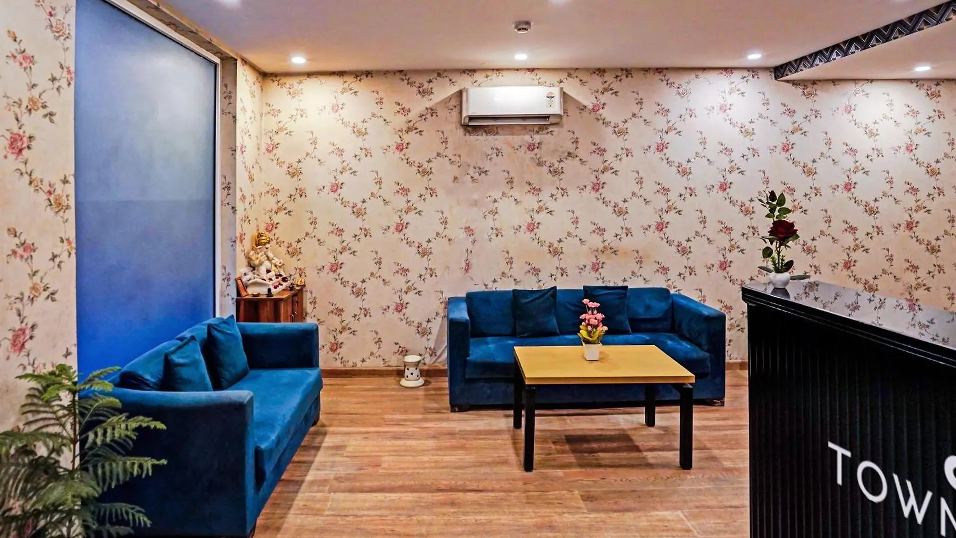 Hotel Townhouse Pantao Stays Gurgaon